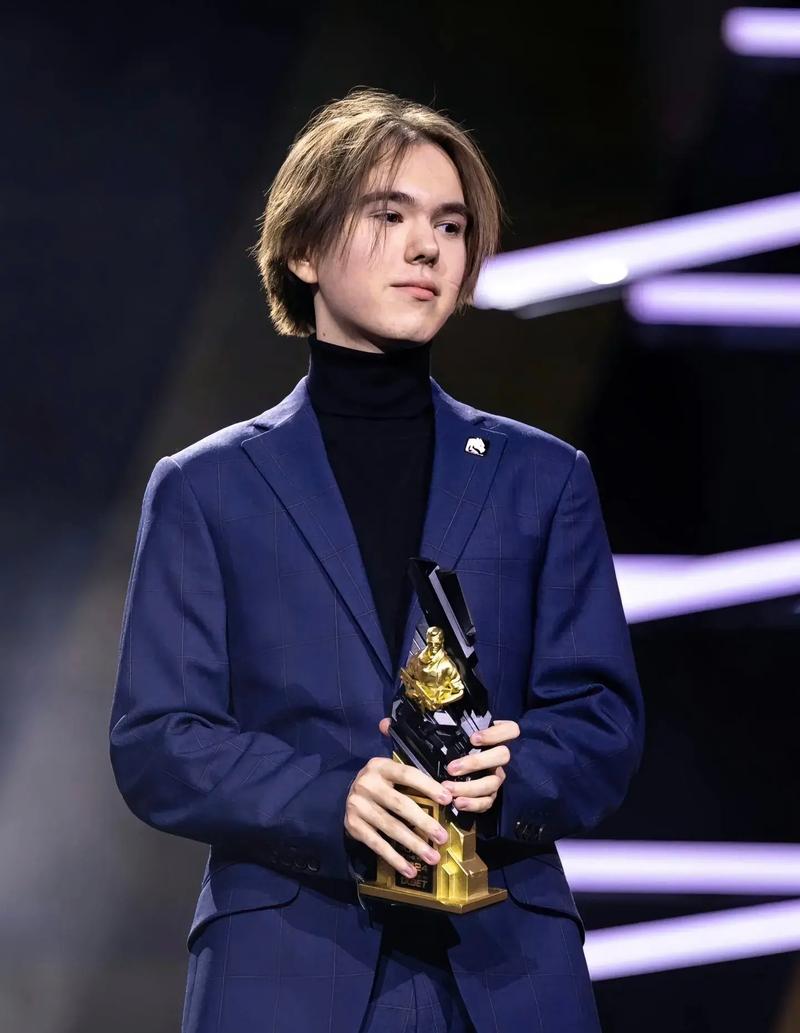 新打野真比 新打野真比