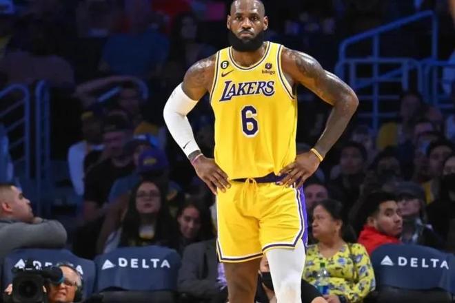 他在这个位 他在这个位